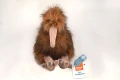 Brązowy puszysty ptak kiwi z długim dziobem maskotka EcoKins Wild Republic 30 cm z przodu